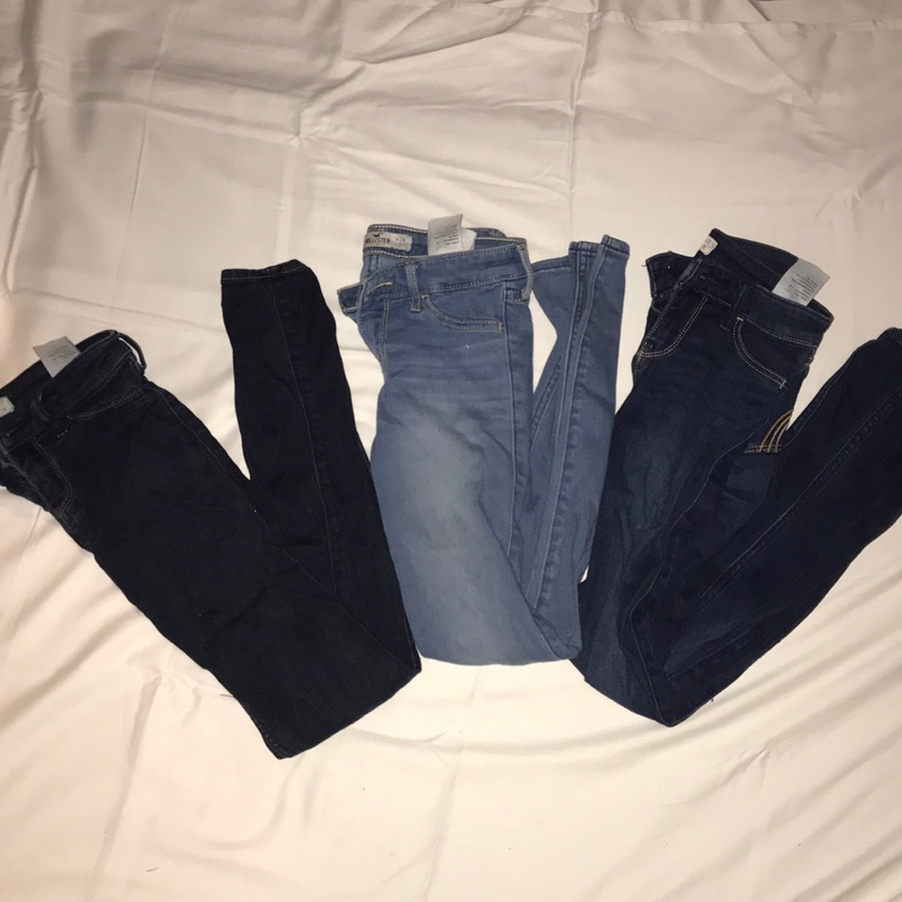 3 pairs of hollister stretchy jeans